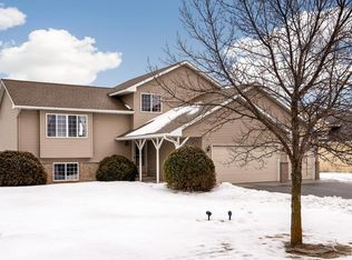 9902 Park Place Dr, Monticello, MN 55362
