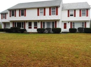 25 Providence St #B, Millville, MA 01529