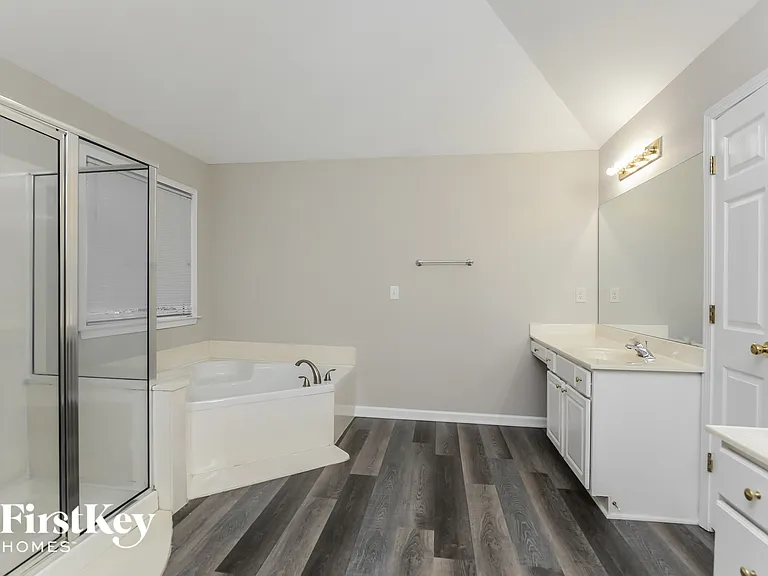3215 Maple Terrace Dr — Photo 11