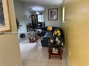 5th image of 1250 SE 28th Ct Unit 206