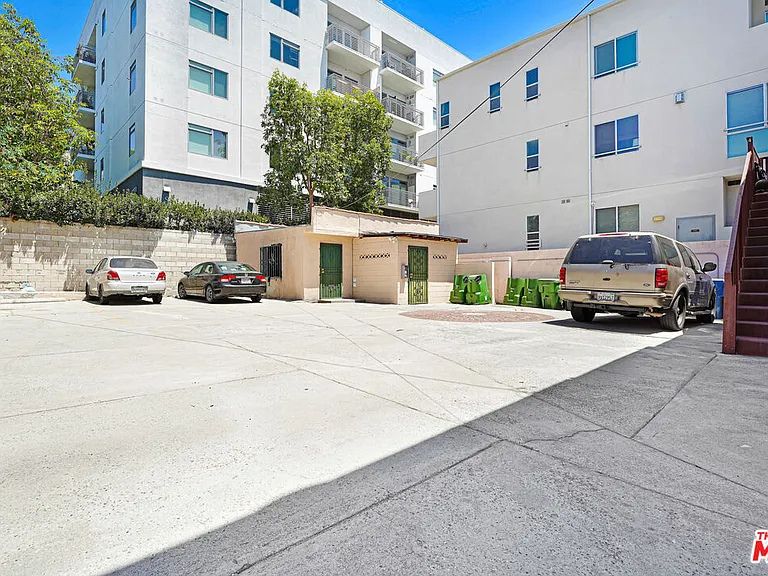 7139 Hawthorn Ave #3 — Photo 10