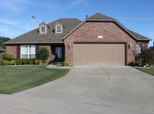 9101 N 96th Ave E, Owasso, OK 74055