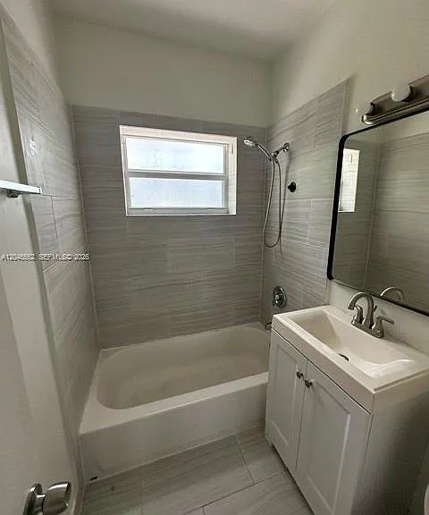 30 S Shore Dr #4 — Photo 1
