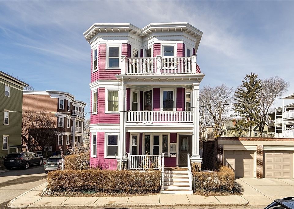 1st image of 7 Dawes St
