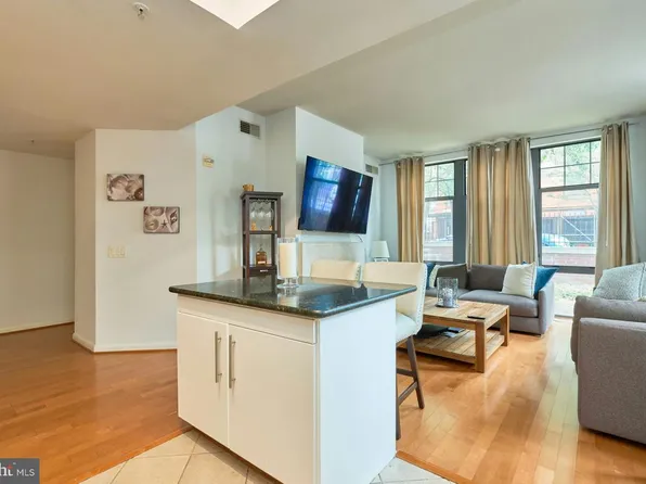 1021 Garfield St #109, Arlington, VA 22201