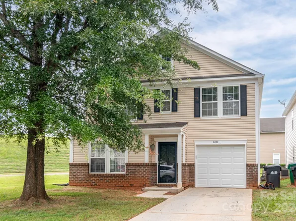 8432 Panglemont Dr, Charlotte, NC 28269