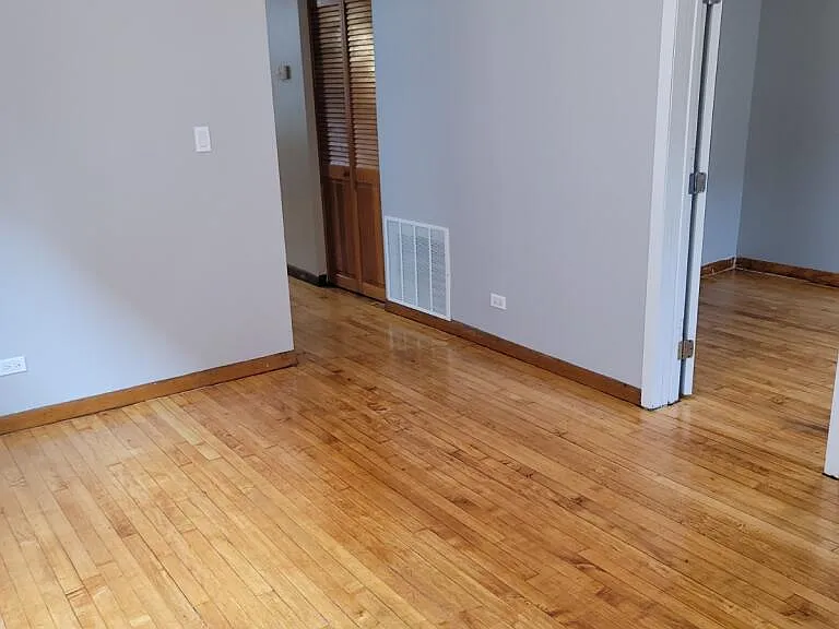 2952 W Belmont Ave #2R — Photo 8