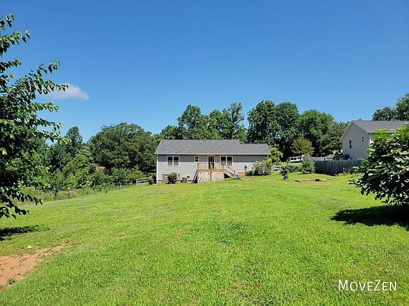 5th image of 275 Scenic Ave