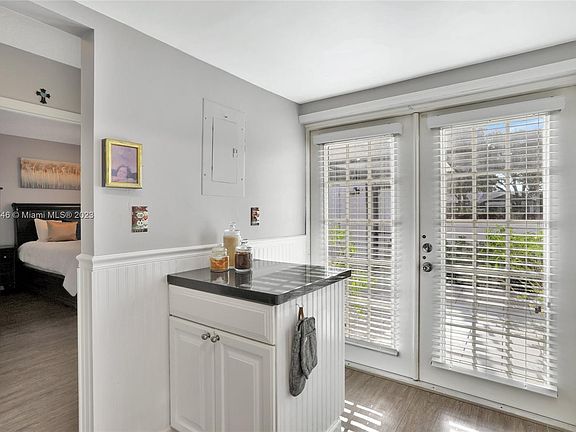4th image of 6422 Pinehurst Cir E #D29