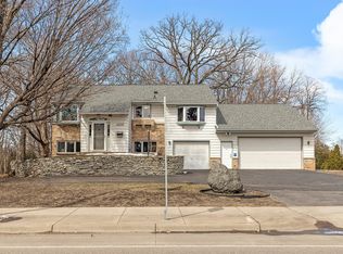 4210 Lake Dr, Robbinsdale, MN 55422