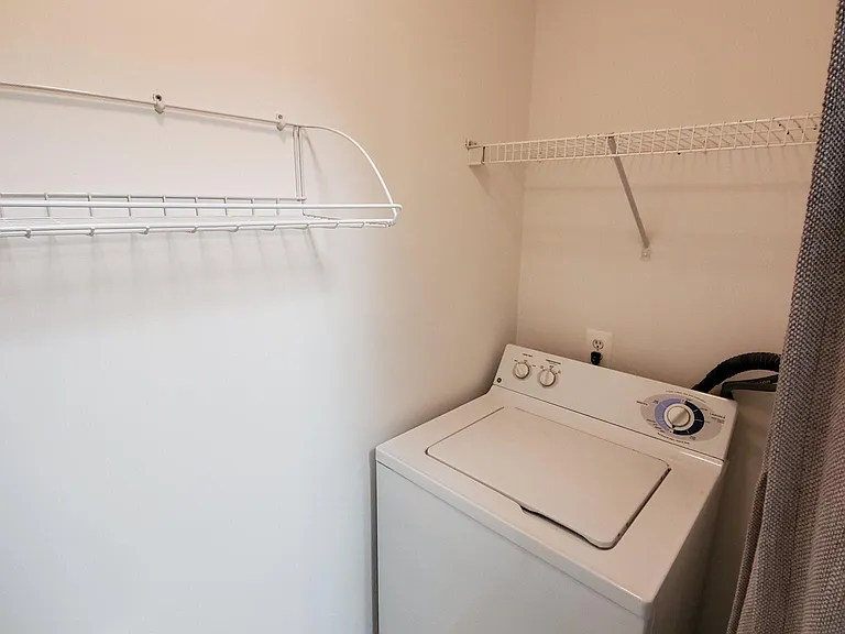 1781 Jonathan Way — Photo 9