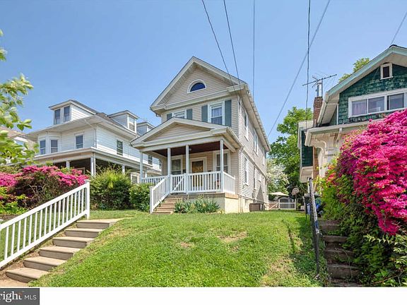 2nd image of 329 Borbeck Ave
