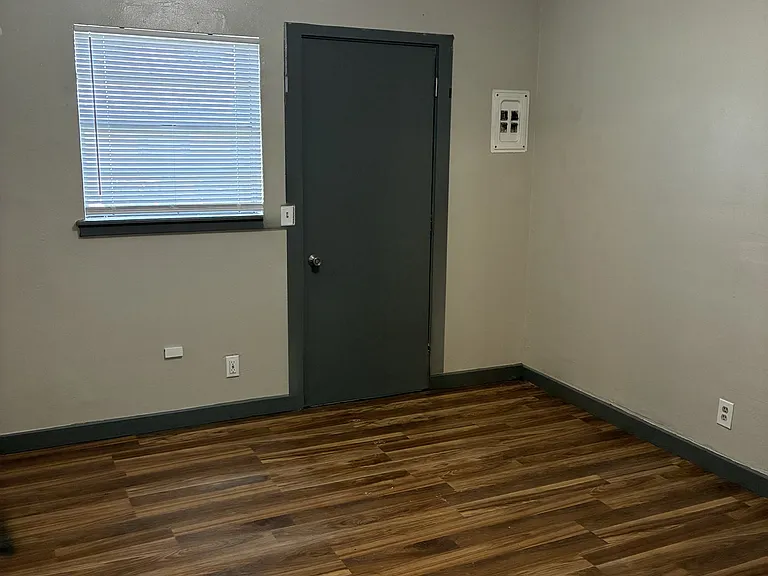 108 W Beech St #108 — Photo 6