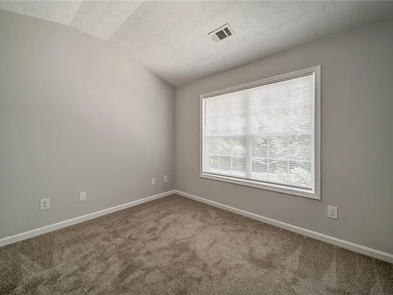 132 Diamond Ridge Ave — Photo 32