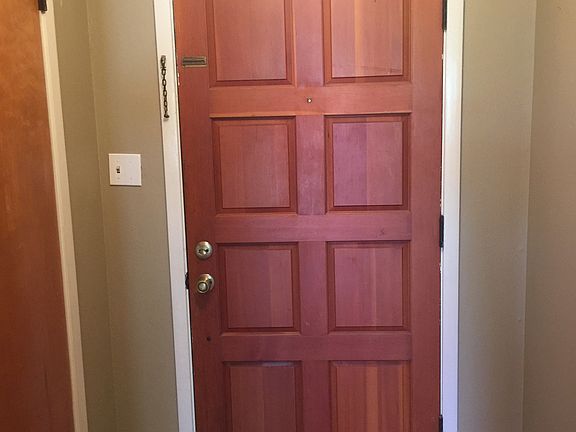 5th image of 10709 Greenwillow Dr