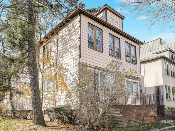 1692 52nd Street image 3 of 11