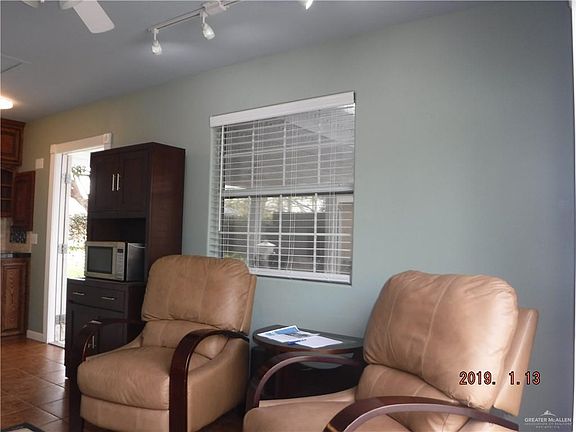 4th image of 4009 Lark Dr
