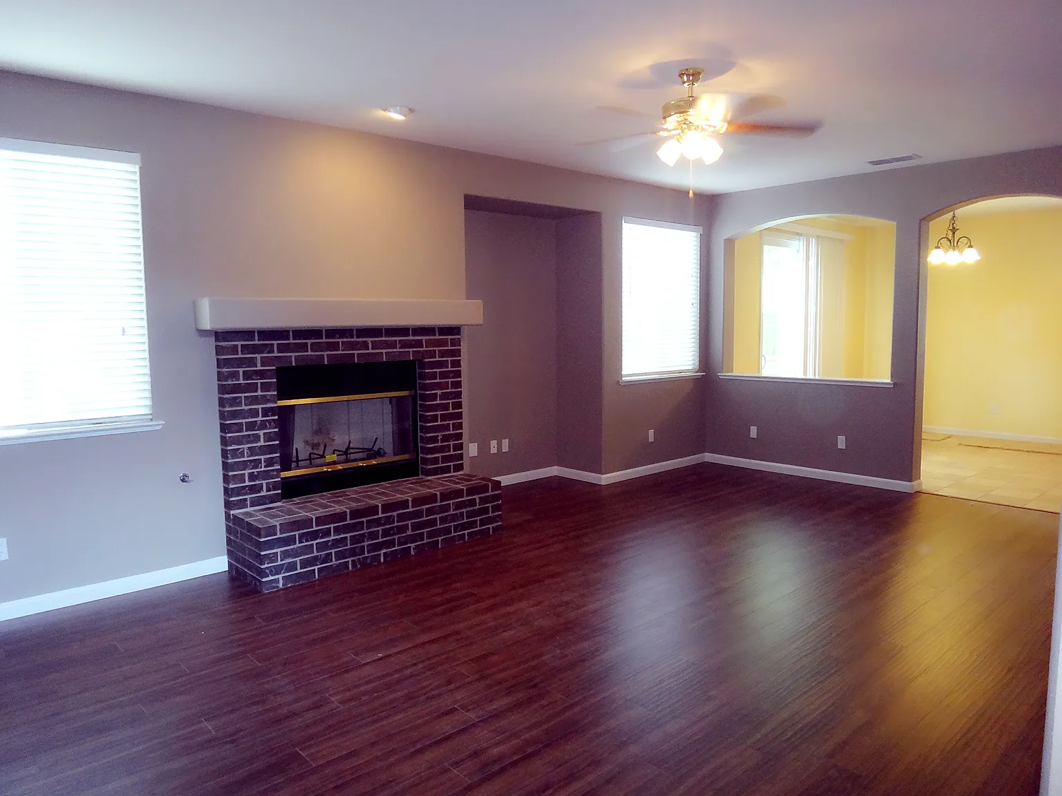 6 bed, 3440 sqft, $3,695 — Photo 3