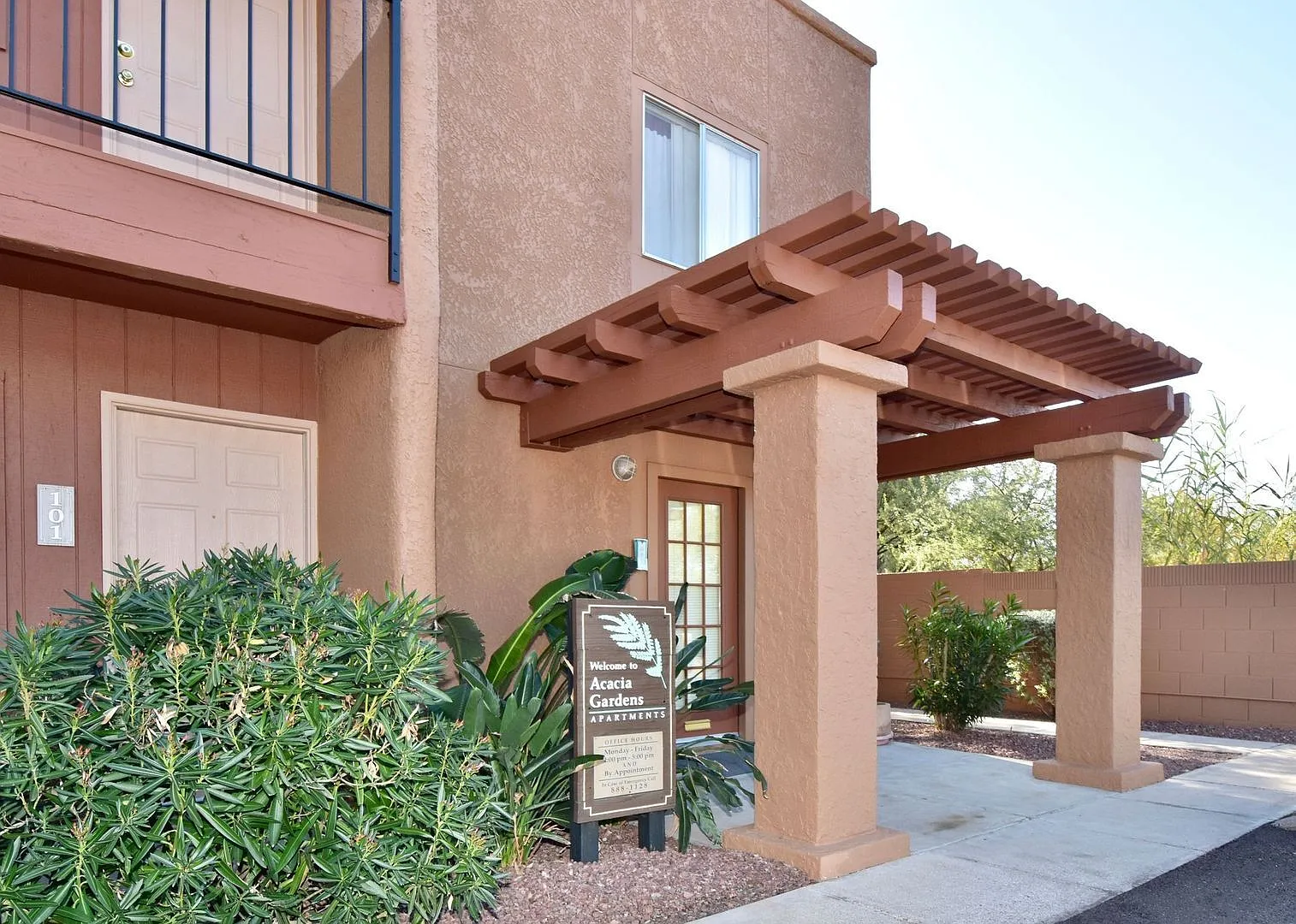 Acacia Gardens — Photo 1