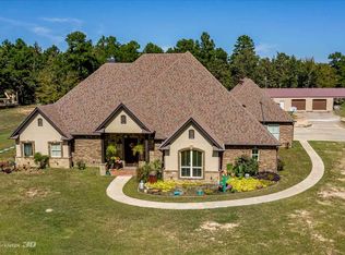 2727 Goldfinch Rd, Gilmer, TX 75645