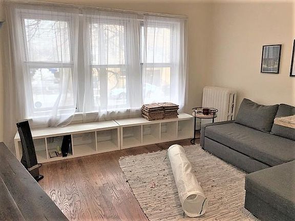 4th image of 2318 W Wilson Ave APT 1