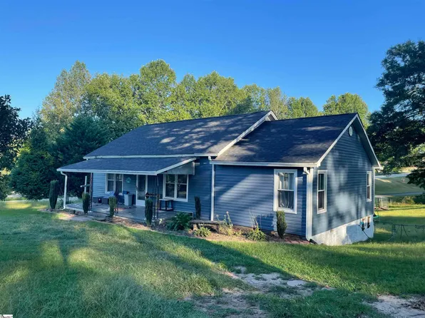 10 E Fleming St, Ware Shoals, SC 29692