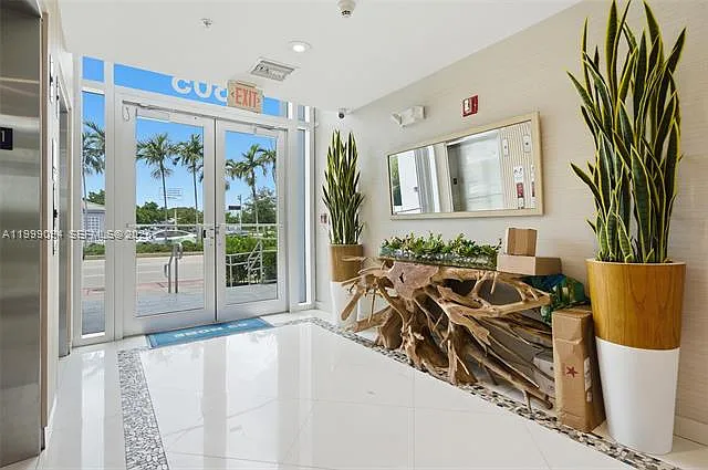 6305 Indian Creek Dr #5D — Photo 32