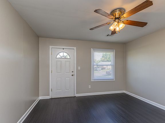 5th image of 3465 Alamosa Dr