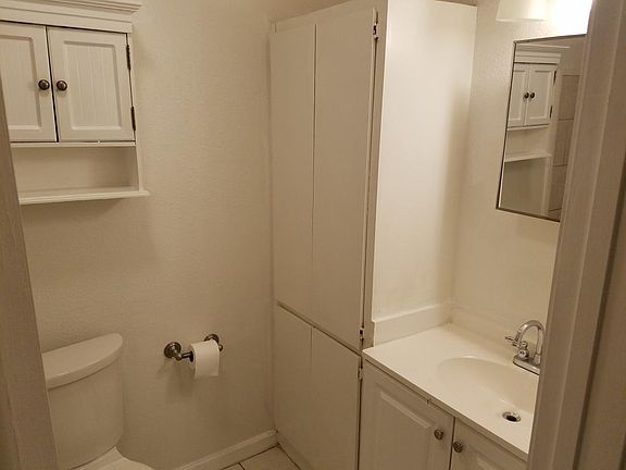 5th image of 7738 Dorsett Dr