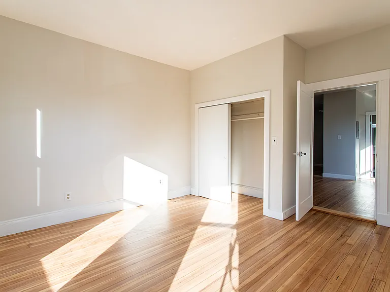 18 Fitzhenry Sq #2 — Photo 10