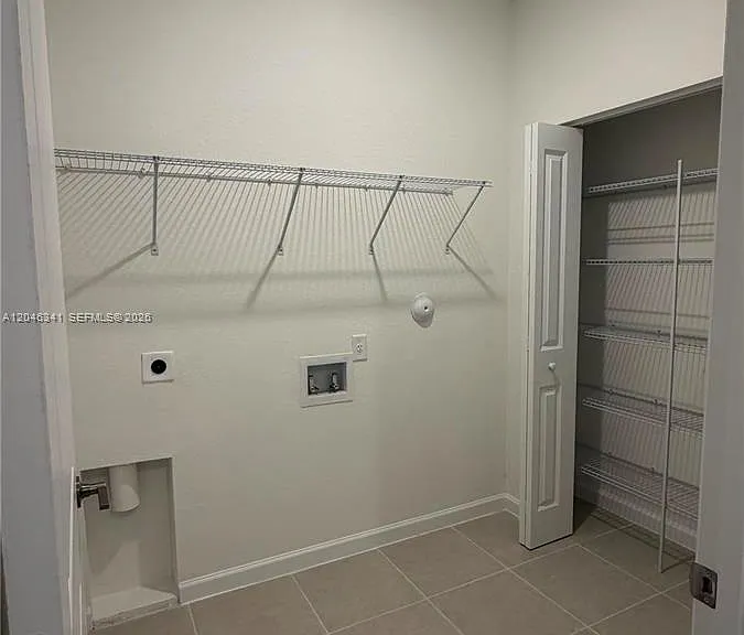 2475 SE 29th Dr — Photo 32