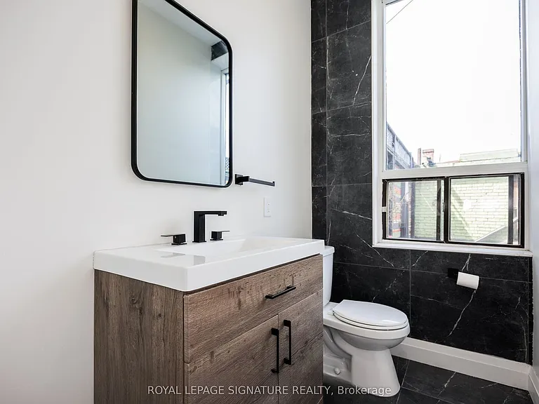 414 Spadina Ave #2 — Photo 18