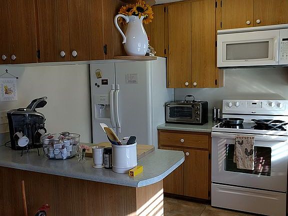 Plenty of Kitchen Storage