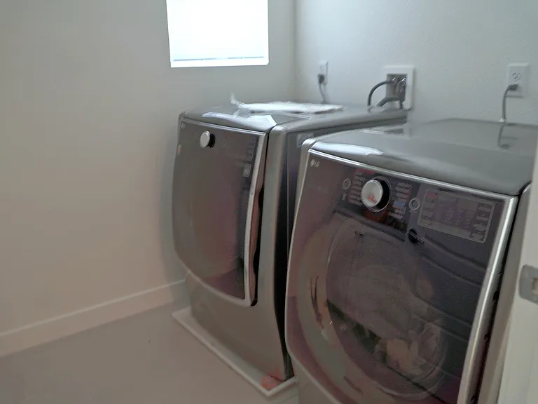 4260 S Crisanta Privado — Photo 12