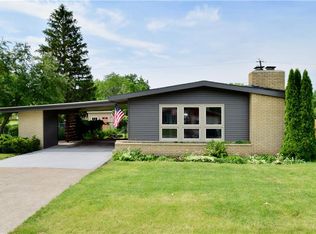 333 SE 10th St, Ankeny, IA 50021