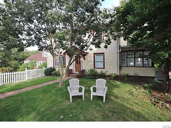 3rd image of 144 Hillcrest Ave