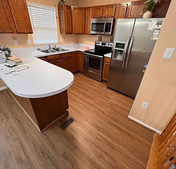 9413 Hungary Ridge Dr — Photo 2