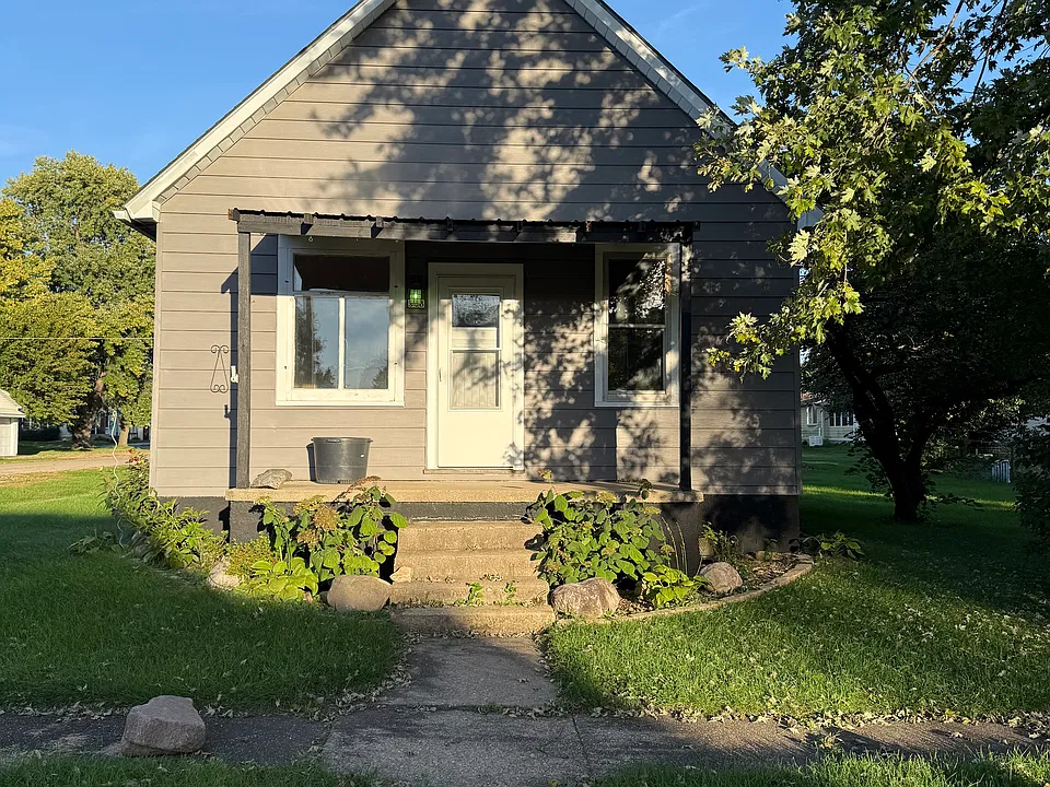 303 S Lincoln Ave