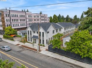 5875 NE Prescott St #10, Portland, OR 97218