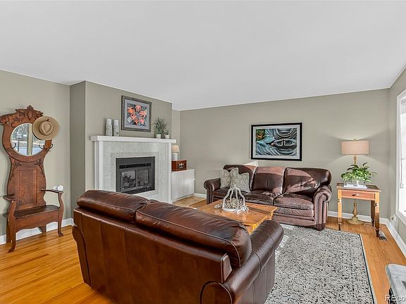 4th image of 135 Everett Street