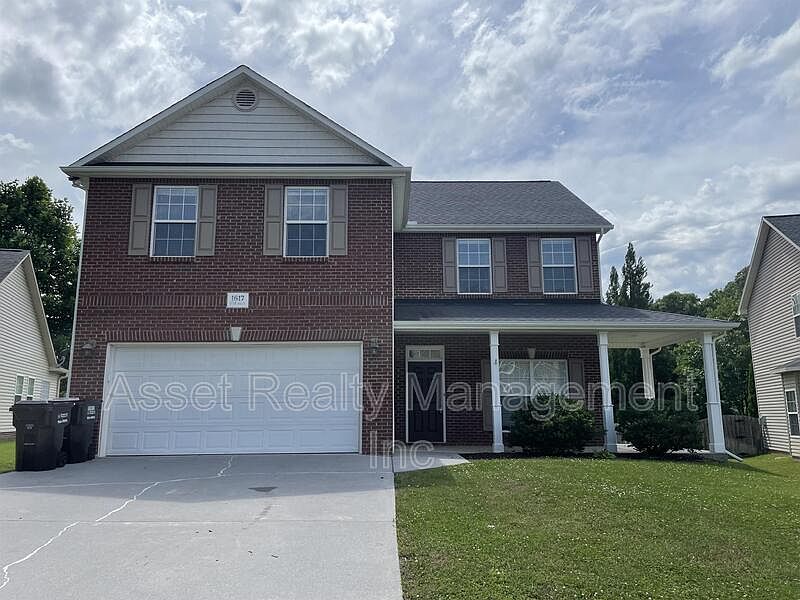 1st image of 1617 Silver Oak Ln