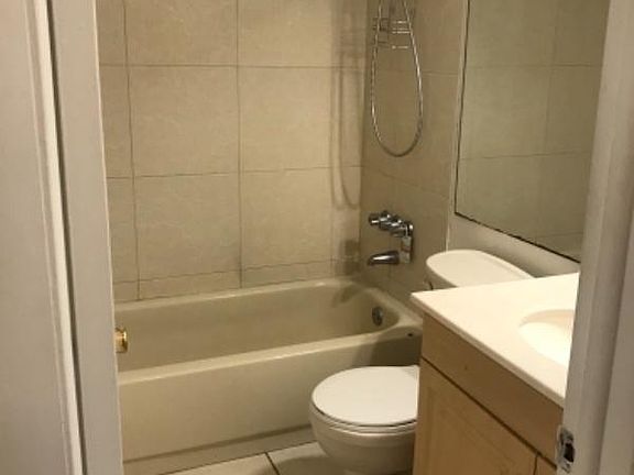 2nd image of 11925 NE 2nd Ave APT 209