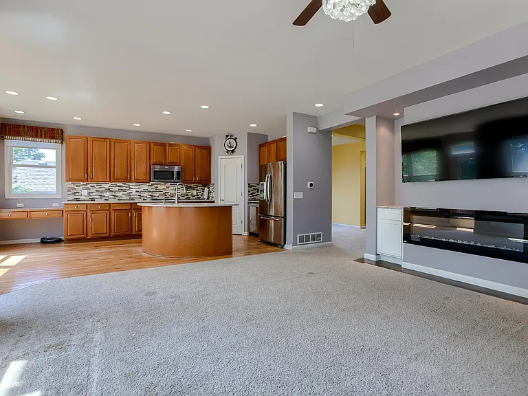 17015 Briar St — Photo 11