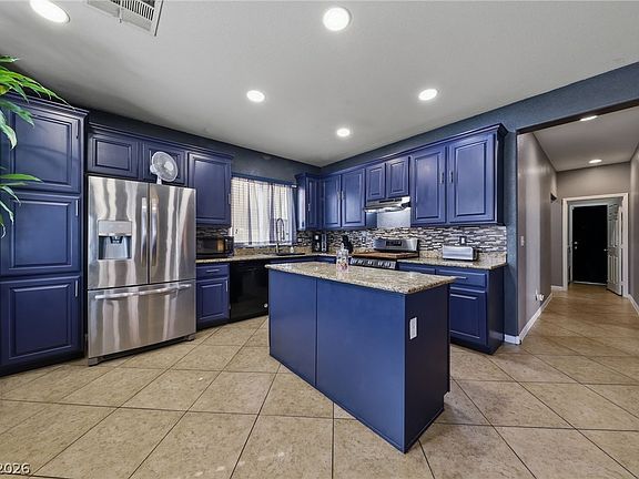 3rd image of 3917 Red Trumpet Ct