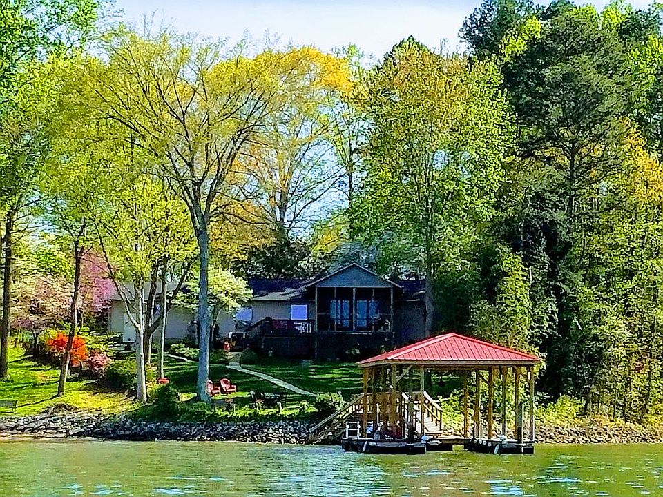 Dock + house view from LKN 