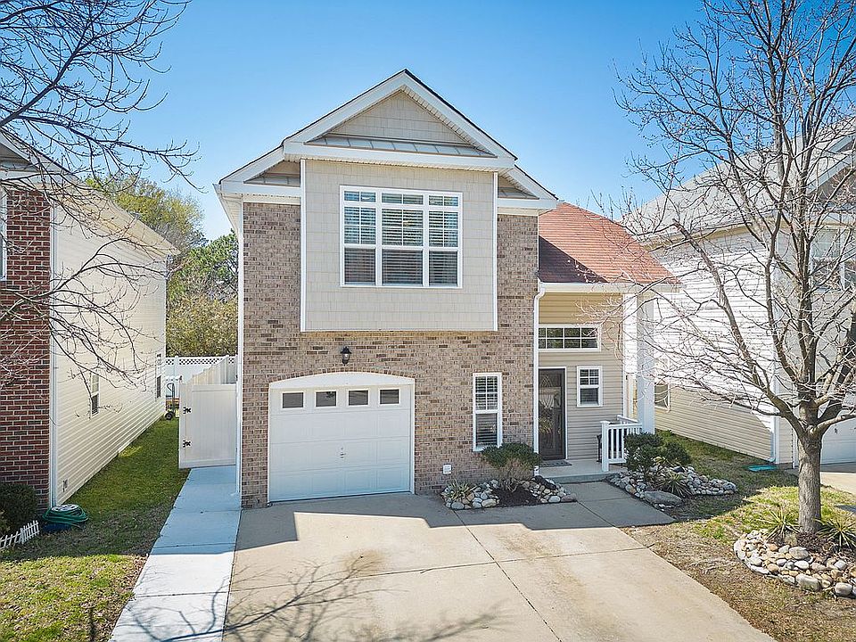 837 Gem Ct 