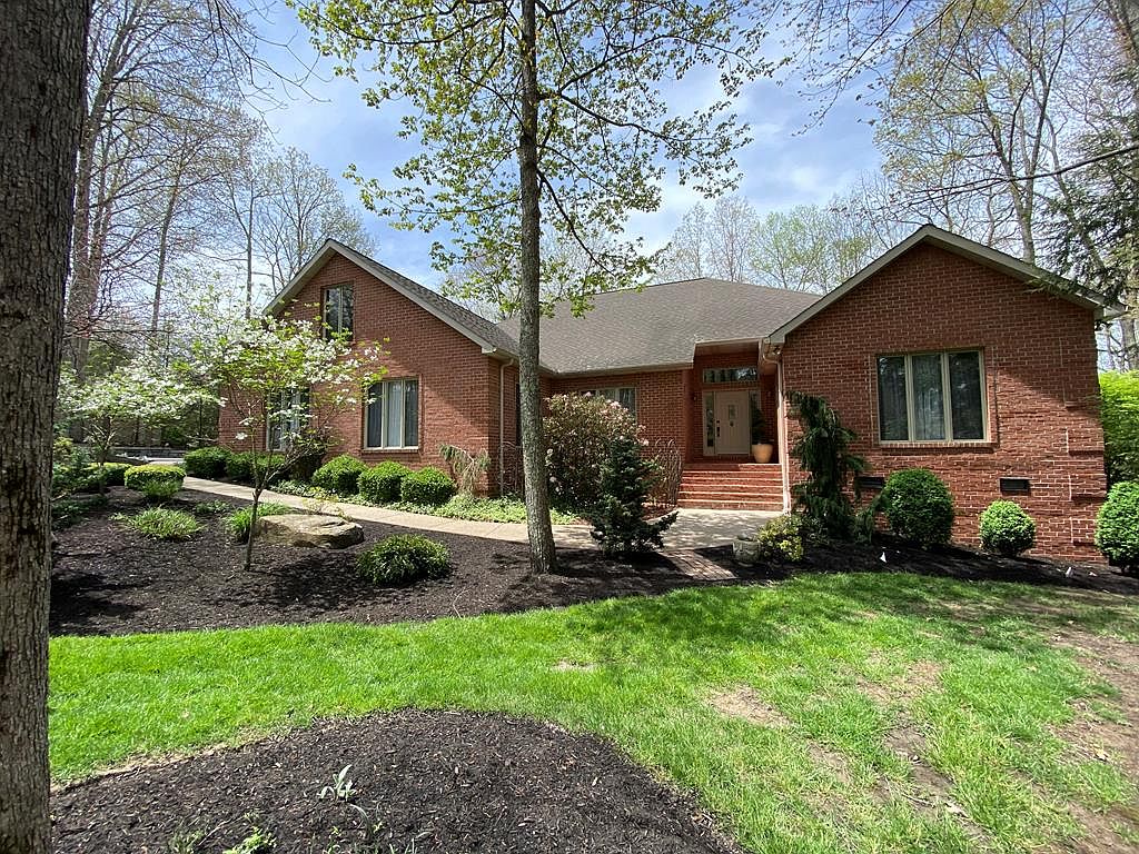 625 Club Cir, Daniels, WV 25832 Zillow