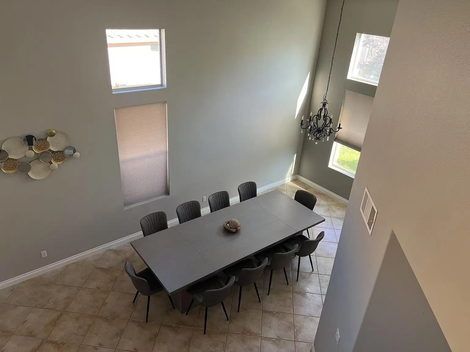 4 bed, 2533 sqft, $3,150 — Photo 3