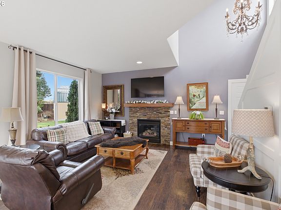 3rd image of 18533 SW Colfelt Ln