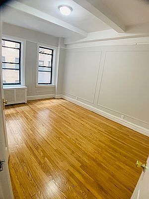 5th image of 128 Fort Washington Ave APT 5B